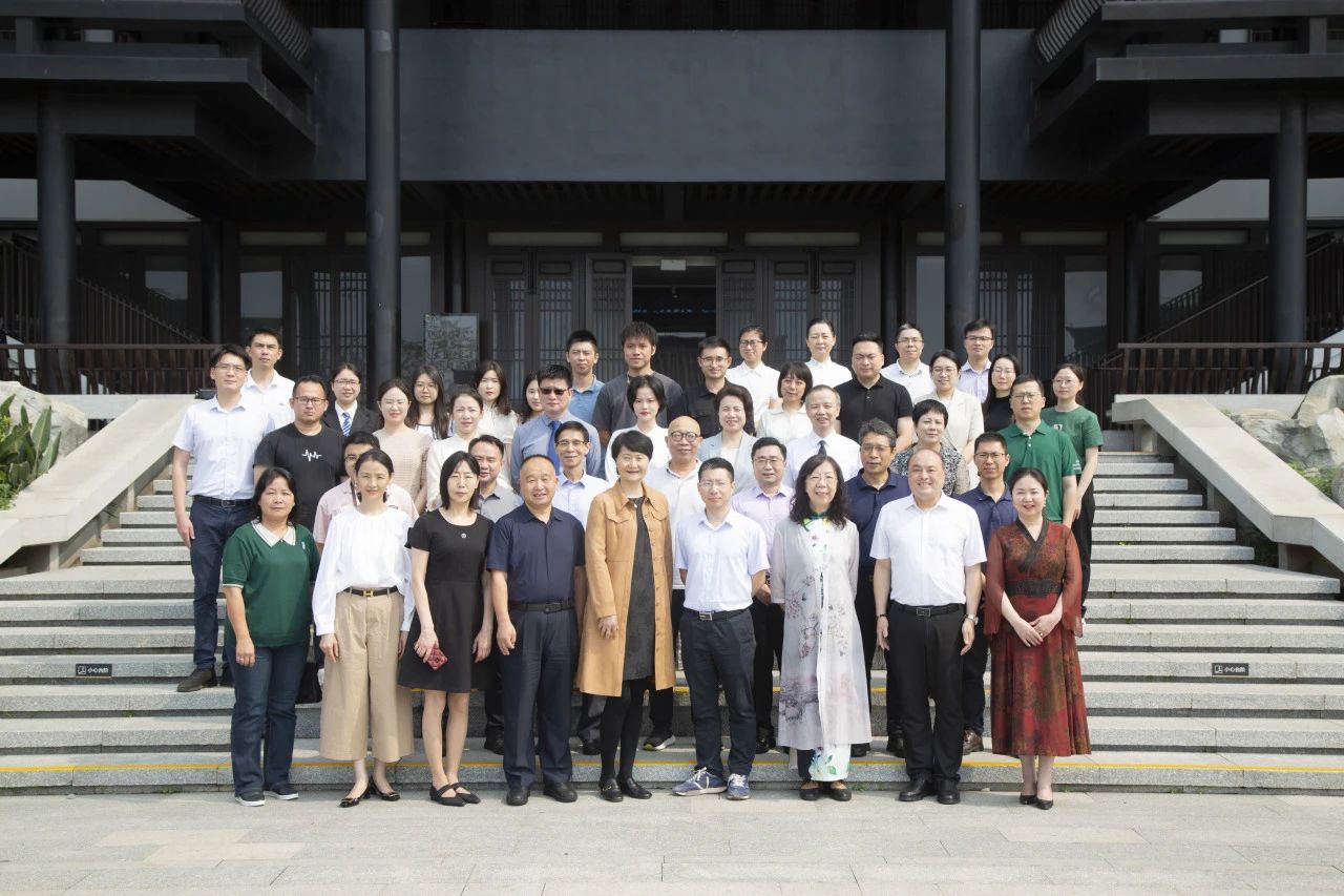 小柴胡非遗文化“活”起来，，白云山EVO视讯医圣堂“再出圈”